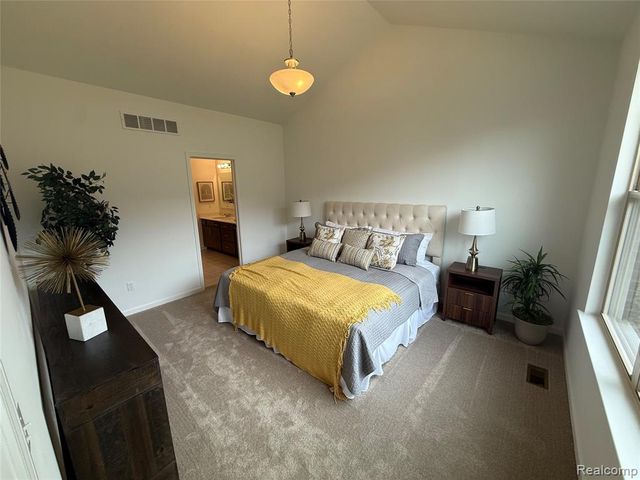 20768 Burn Drive, Macomb, MI 48044
