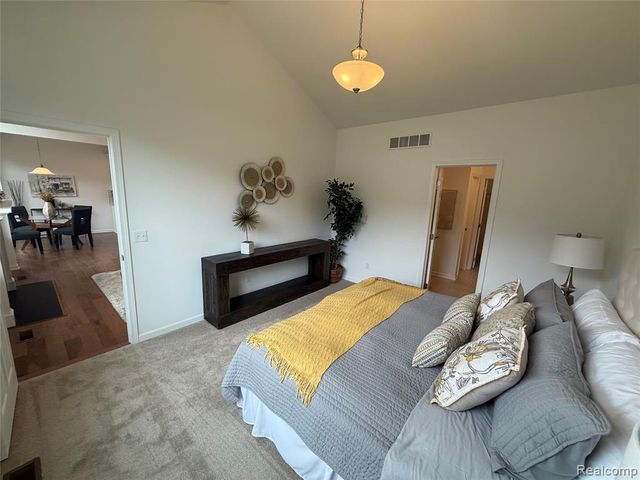 20768 Burn Drive, Macomb, MI 48044