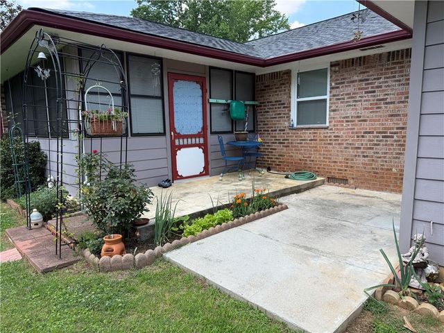 3418 Lake Drive, Lawrenceville, GA 30044