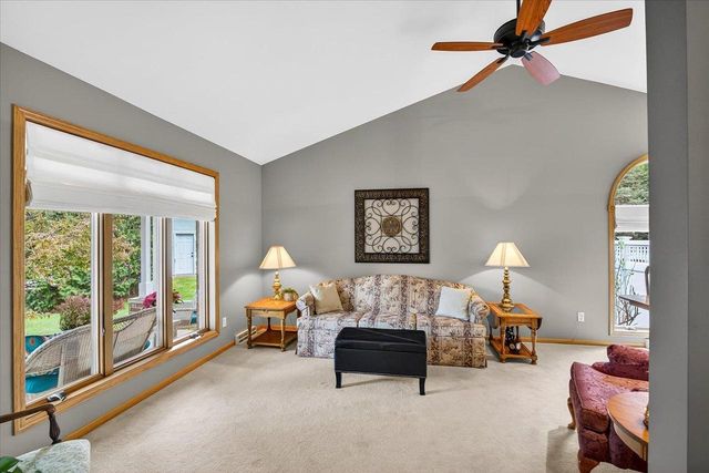 706 Summerton Court, Sun Prairie, WI 53590