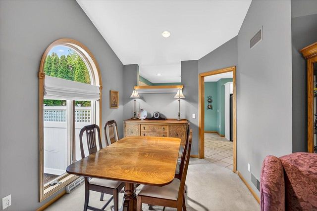 706 Summerton Court, Sun Prairie, WI 53590