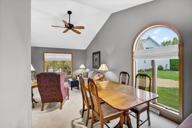 706 Summerton Court, Sun Prairie, WI 53590