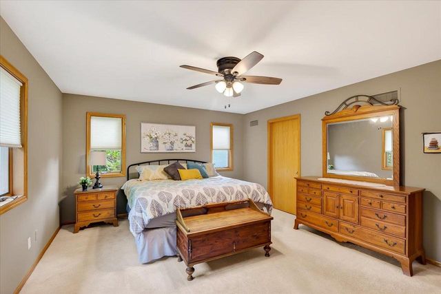 706 Summerton Court, Sun Prairie, WI 53590
