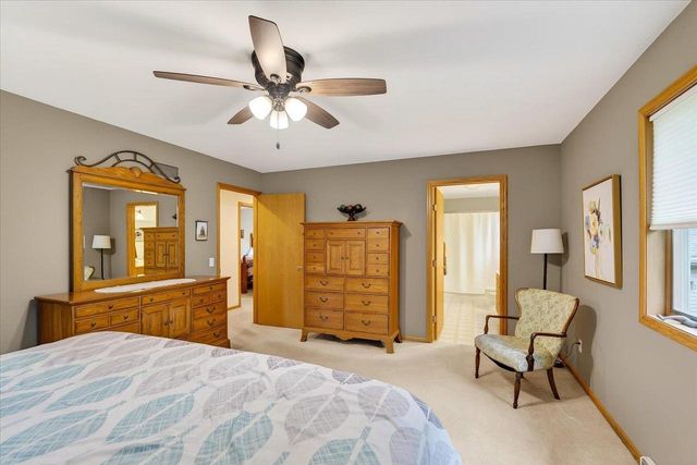 706 Summerton Court, Sun Prairie, WI 53590