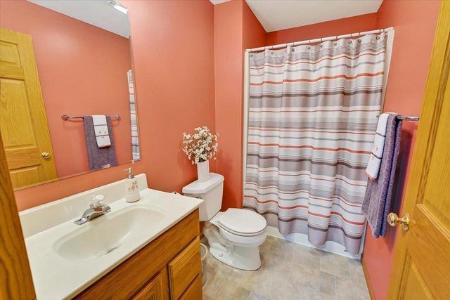 706 Summerton Court, Sun Prairie, WI 53590