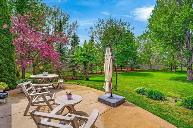 706 Summerton Court, Sun Prairie, WI 53590