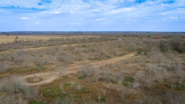 218 Brody LN, Bastrop, TX 78602