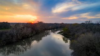 218 Brody LN, Bastrop, TX 78602