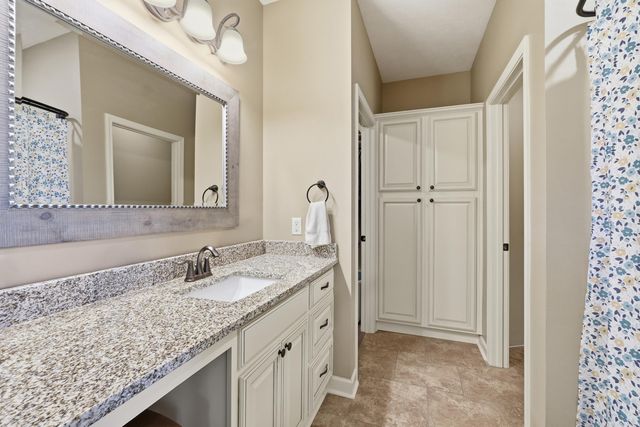 1215 Bird Song Dr, Conway, AR 72032