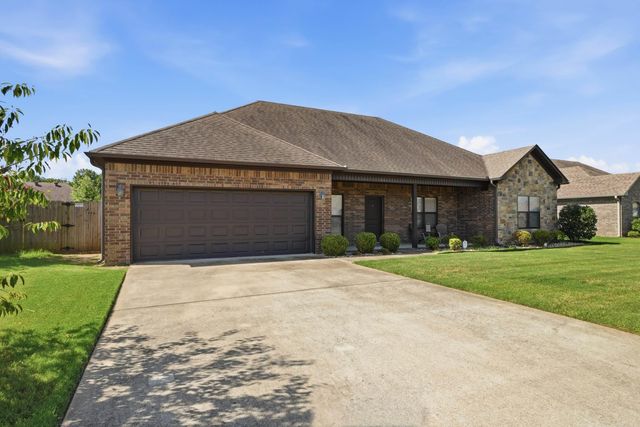 1215 Bird Song Dr, Conway, AR 72032