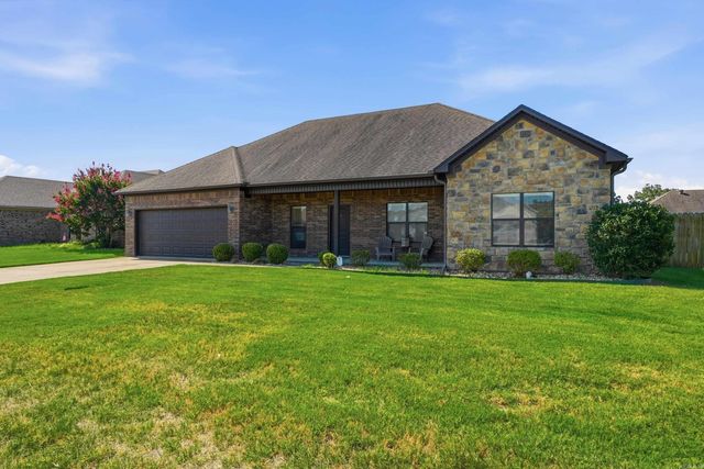 1215 Bird Song Dr, Conway, AR 72032