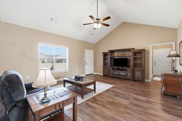 1215 Bird Song Dr, Conway, AR 72032