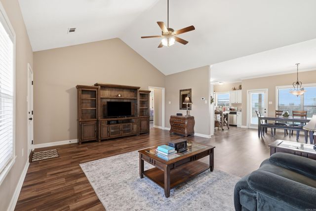 1215 Bird Song Dr, Conway, AR 72032