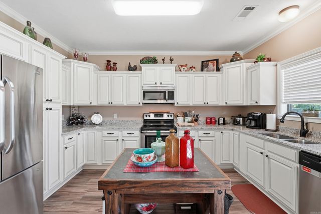 1215 Bird Song Dr, Conway, AR 72032
