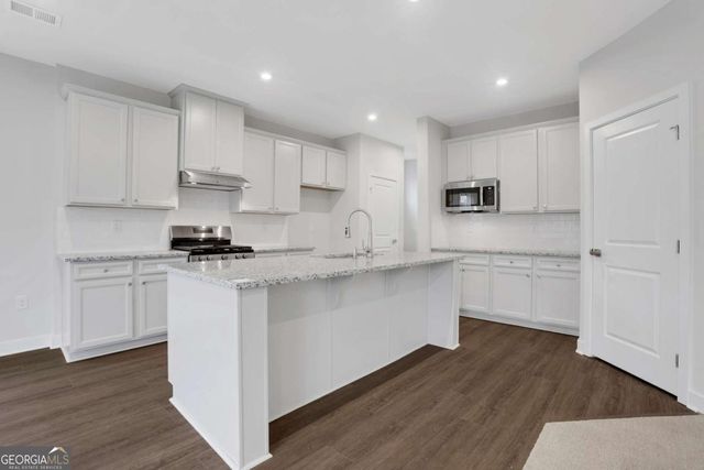 1248 Burlington Court, Mcdonough, GA 30253