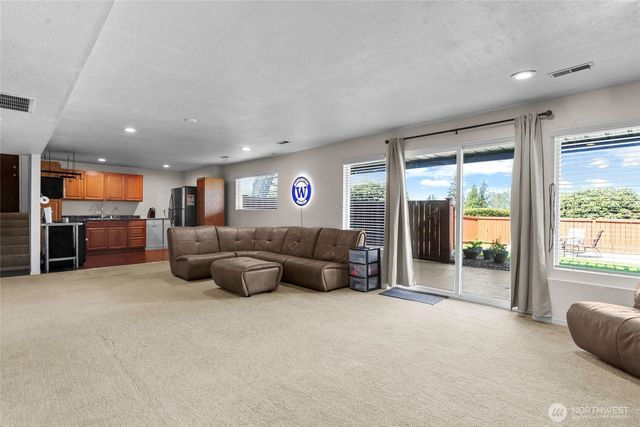 1029 S 289th Street, Federal Way, WA 98003