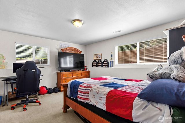 1029 S 289th Street, Federal Way, WA 98003