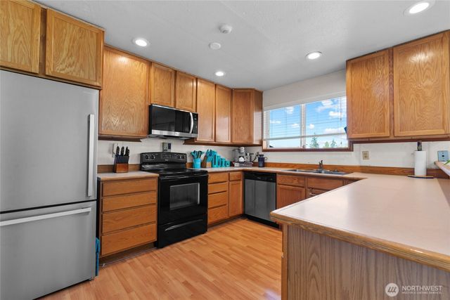 1029 S 289th Street, Federal Way, WA 98003