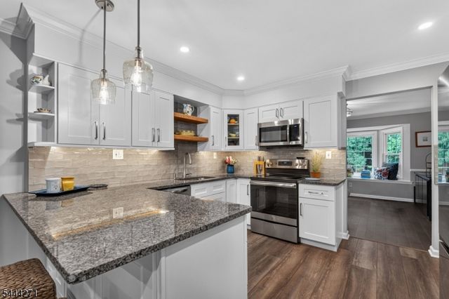 2301 Jamestown Common, Hillsborough Twp., NJ 08844