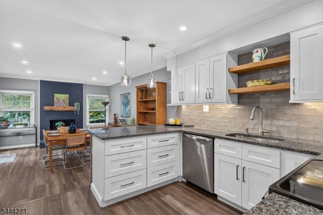 2301 Jamestown Common, Hillsborough Twp., NJ 08844