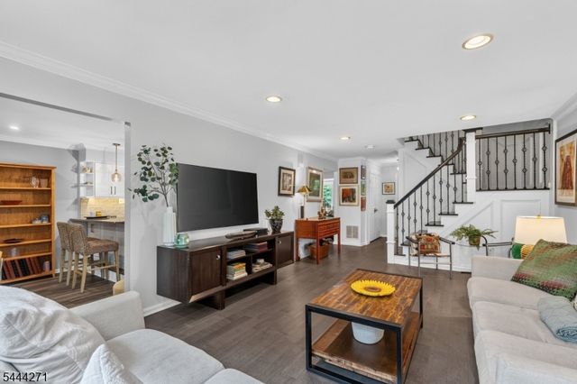 2301 Jamestown Common, Hillsborough Twp., NJ 08844