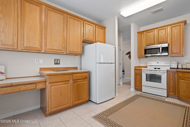 3106 Stonewood Drive, Ocean Springs, MS 39564