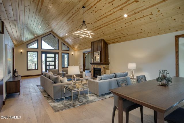 957 CHENEY RANCH Loop, Show Low, AZ 85901