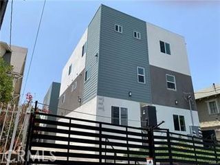 1141 1/2 Irolo, Los Angeles, CA 90006