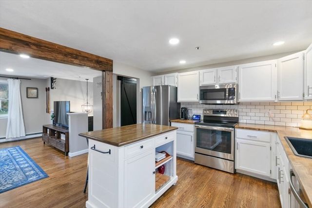 9 Windmill Rd., Haverhill, MA 01830