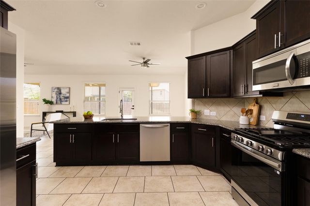 1926 Tawakoni DR, Round Rock, TX 78664