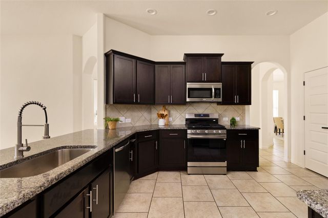 1926 Tawakoni DR, Round Rock, TX 78664