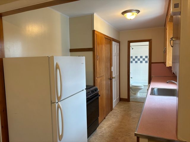 59 Main St 2S, Kingston, MA 02364