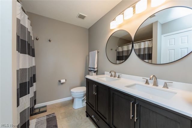 1422 Mclean Avenue, Streetsboro, OH 44241