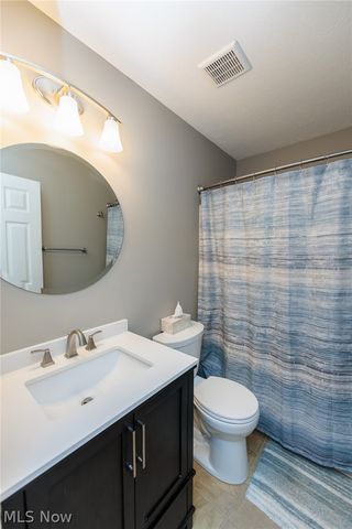 1422 Mclean Avenue, Streetsboro, OH 44241