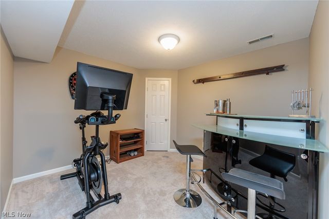1422 Mclean Avenue, Streetsboro, OH 44241