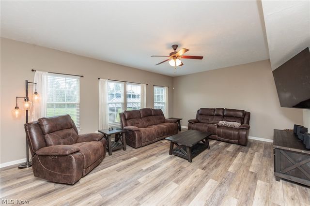 1422 Mclean Avenue, Streetsboro, OH 44241