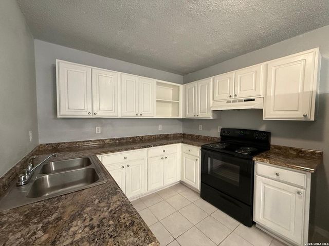 1311 Hortencia Ave. B, San Antonio, TX 78228