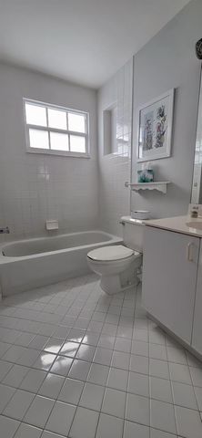198 NW 48th Avenue, Deerfield Beach, FL 33442