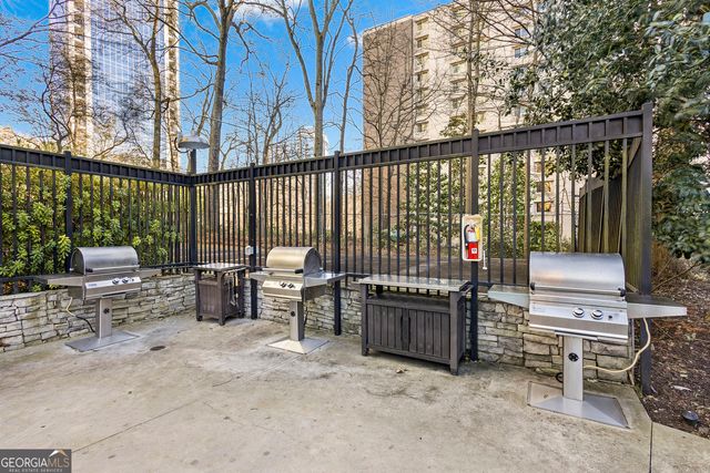 2870 Pharr Court South 1905, Atlanta, GA 30305