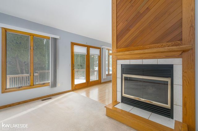 47846 North Avenue, Macomb Twp, MI 48042