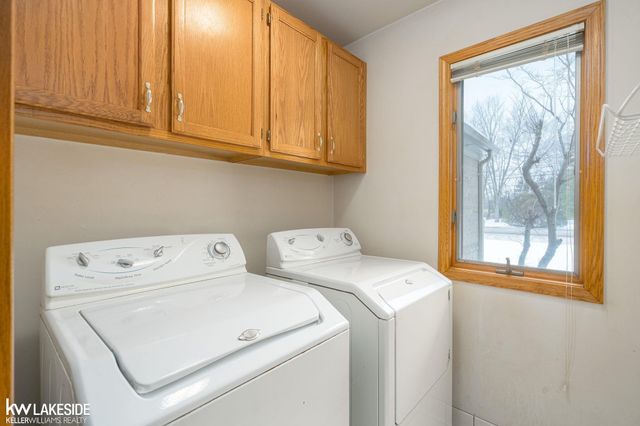 47846 North Avenue, Macomb Twp, MI 48042