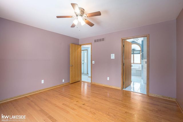 47846 North Avenue, Macomb Twp, MI 48042