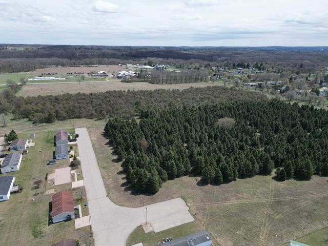 20768 Kalamazoo Road, Big Rapids, MI 49307