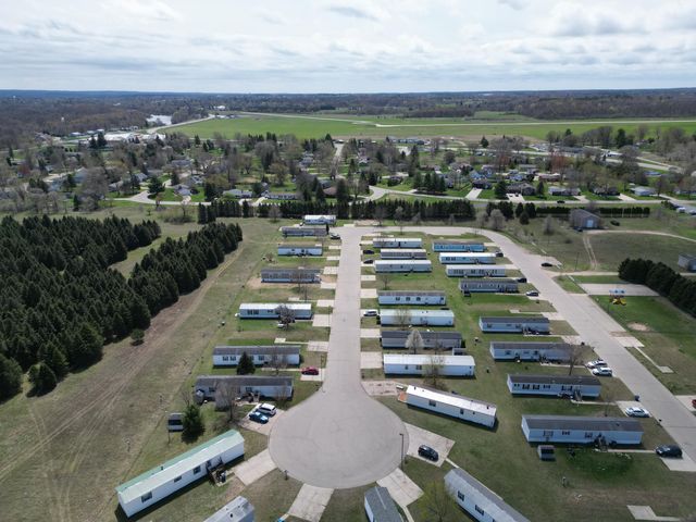 20768 Kalamazoo Road, Big Rapids, MI 49307