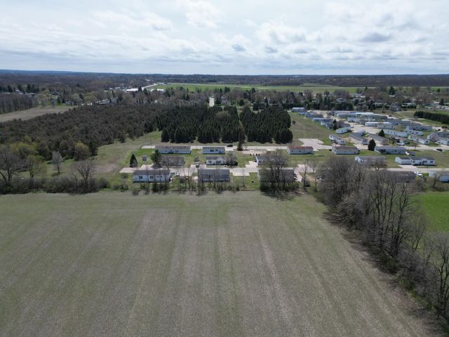 20768 Kalamazoo Road, Big Rapids, MI 49307