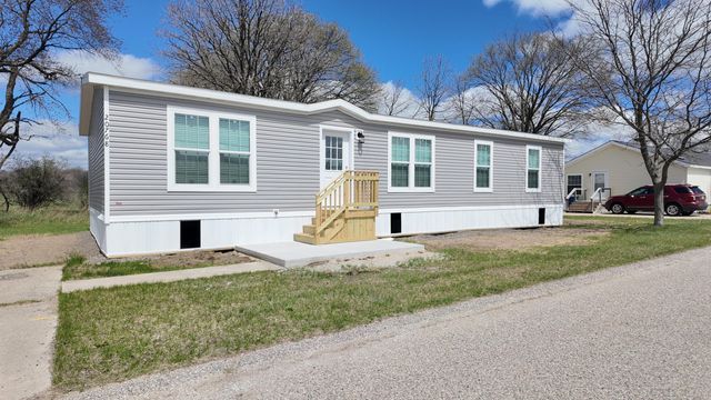 20768 Kalamazoo Road, Big Rapids, MI 49307