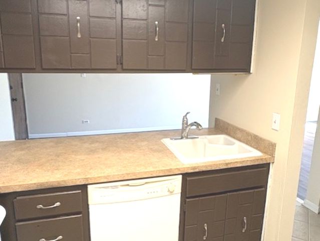 820 Elder Road C115, Homewood, IL 60430