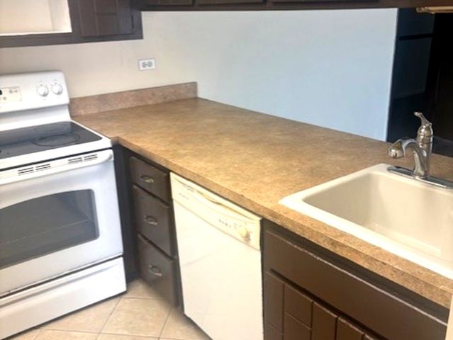 820 Elder Road C115, Homewood, IL 60430