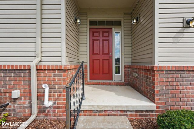 48461 Birmingham Drive, Chesterfield Twp, MI 48047