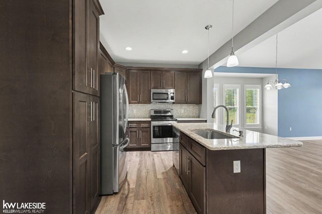 48461 Birmingham Drive, Chesterfield Twp, MI 48047